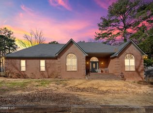 124 Gwen Rd, Senatobia, MS 38668