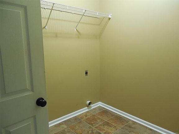 4th image of 203 Cumberland Dr