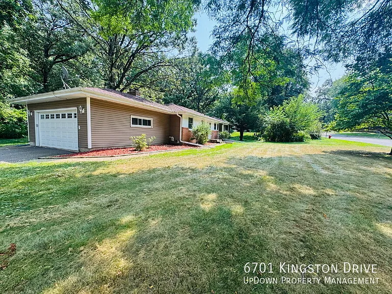 6701 Kingston Dr — Photo 3