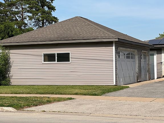 2nd image of 155 N Mill Rd