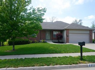 2201 Lafayette Ct, Columbia, MO 65202