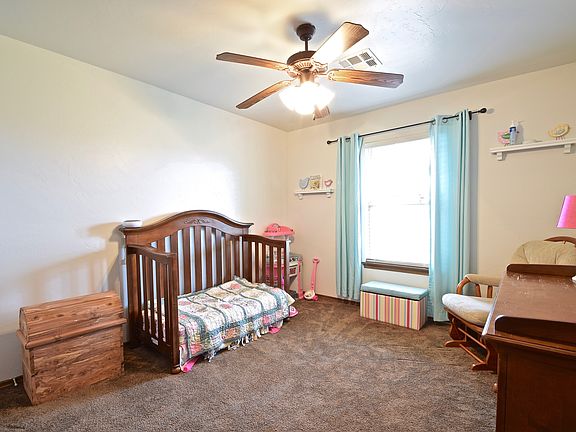 4th image of 9405 Crooked Creek Ln