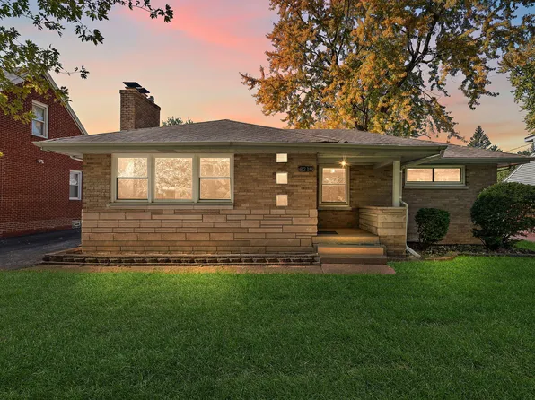 8210 Northcote Ave, Munster, IN 46321