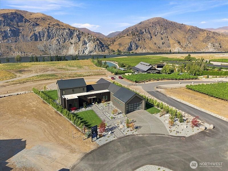 2nd image of 4 Mica Lane