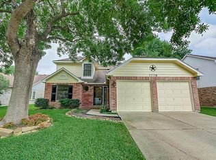 7776 Pine Center Dr, Houston, TX 77095