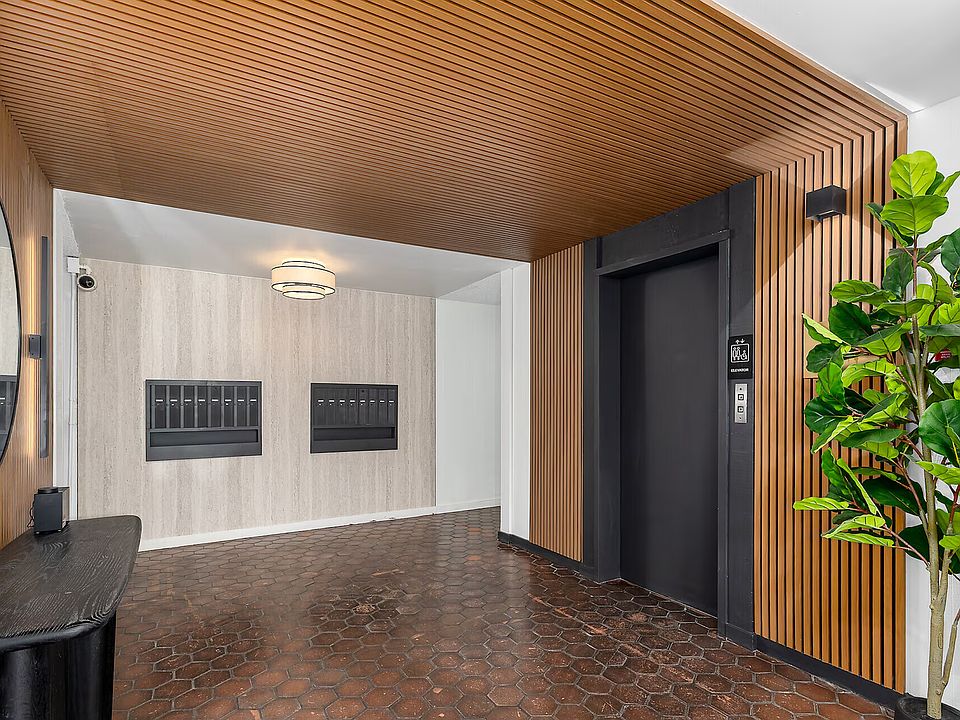 2nd image of 412 N Oakhurst Dr APT 301