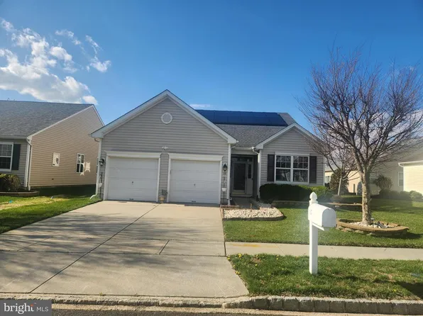 15 Fairfield Dr, Westampton, NJ 08060