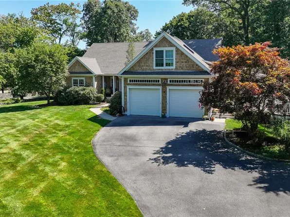 20 Tea House Ln, Warwick, RI 02889