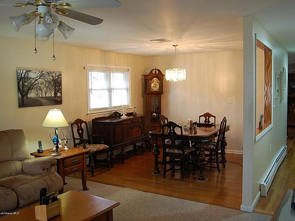 2nd image of 19 Mirador Ct