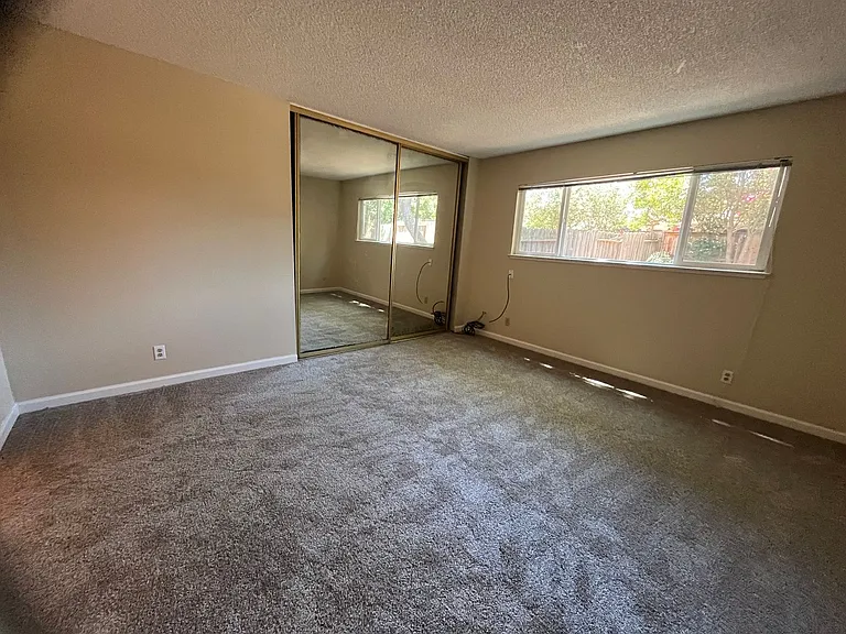 Cowell 4808-4810 — Photo 34