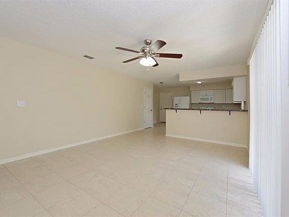 5th image of 410 Palo Alto Plz