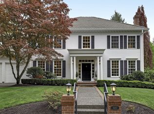 6410 SW Meade Ct, Portland, OR 97225