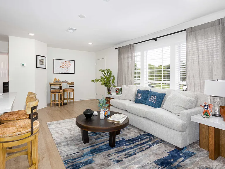 626 Shug Jordan Pkwy #3 — Photo 8