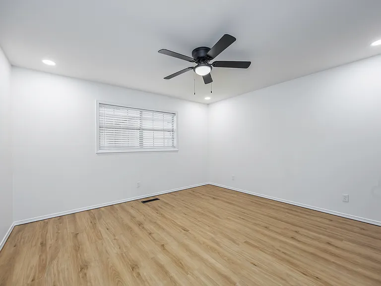 901 S Johnstone Ave — Photo 12