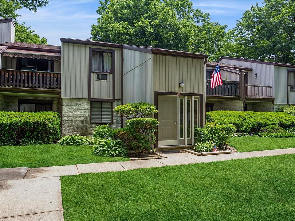 1st image of 61 Richmond Boulevard #3B