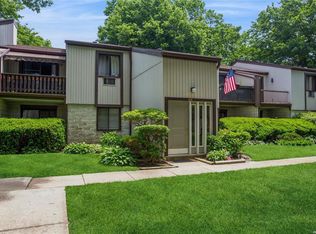 61 Richmond Blvd UNIT 3B, Ronkonkoma, NY 11779