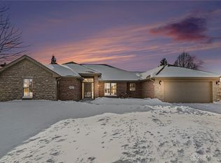 9823 Scotch Pine Dr, Springboro, OH 45066
