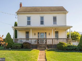 919 Old Swede Rd, Douglassville, PA 19518