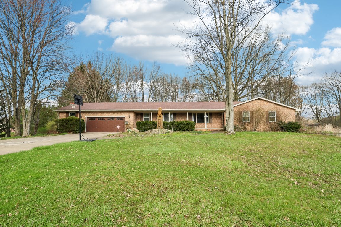 E Parkside Dr-1704-002.jpg