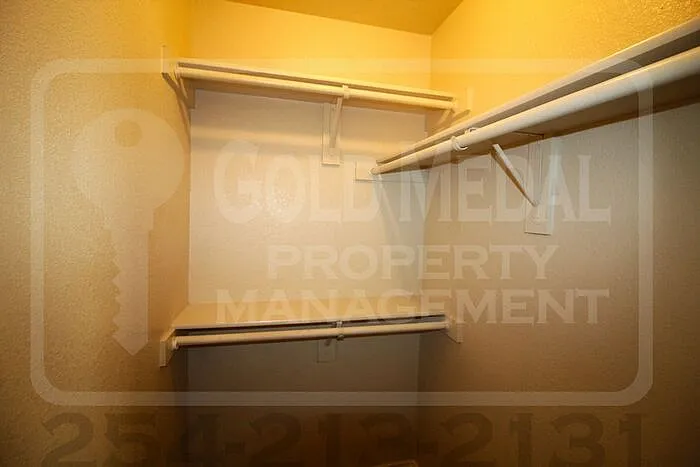 3304 Barcelona Dr — Photo 13