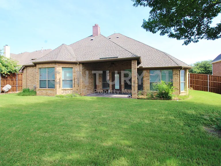 2610 Tall Meadows Dr — Photo 29