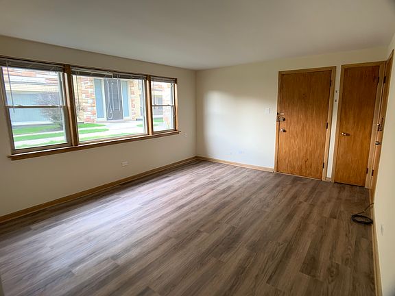 3rd image of 7428 N Harlem Ave APT Ge