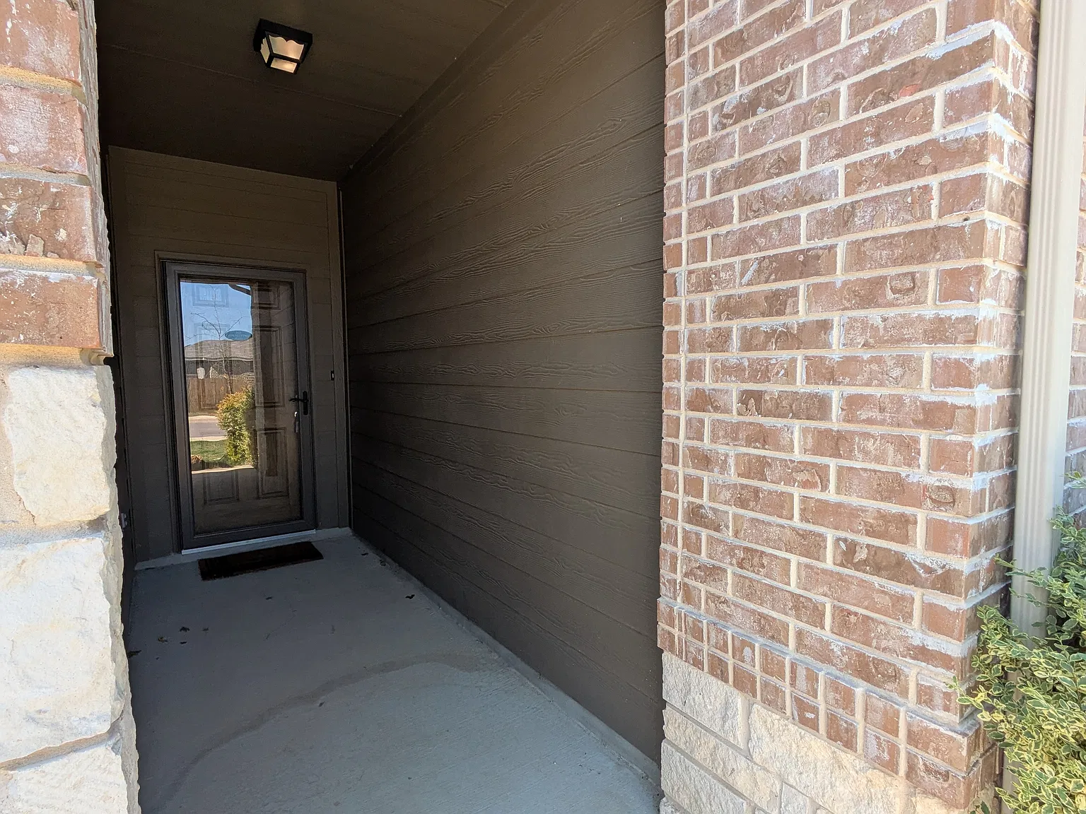 3 bed, 1586 sqft, $1,995 — Photo 3