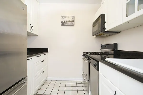 Sold by BLU Real Estate | media 3
