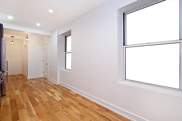 Rented by R New York | media 4