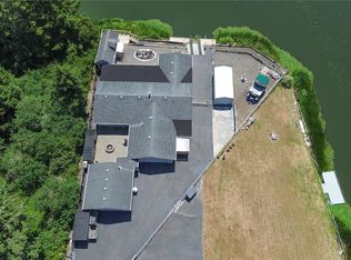 626 Wolf Ct SE, Ocean Shores, WA