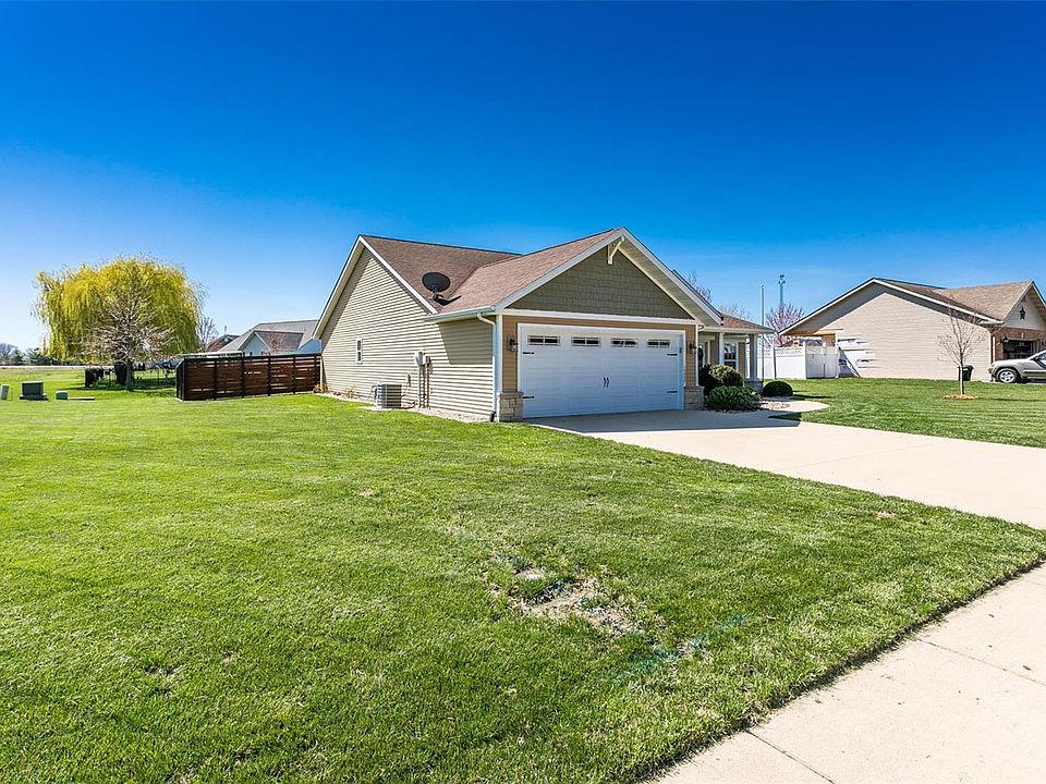 10008 Holy Cross Ln, Breese, IL 62230 | Zillow