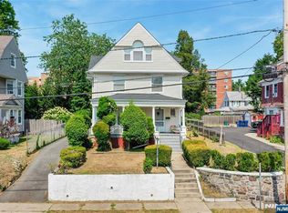 240 Hamilton Pl, Hackensack, NJ 07601