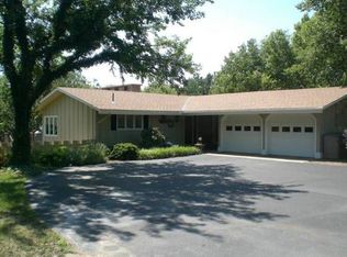 1212 Miller Dr, Junction City, KS 66441