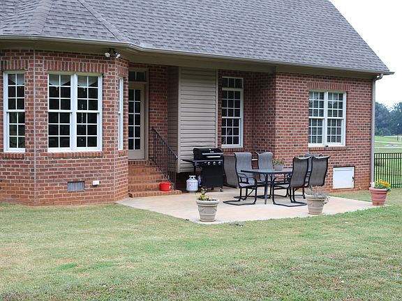 4th image of 2951 Mattie Florence Dr