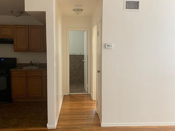 4th image of 75 N Arlington Ave APT 1F