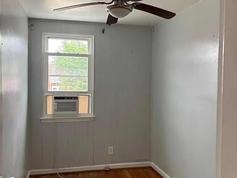 1542 Becklow Ave — Photo 12