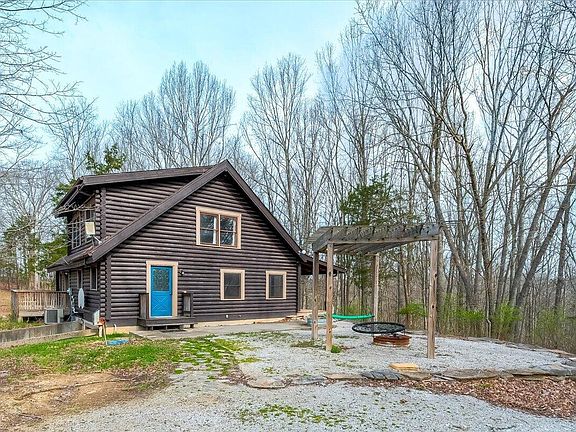 2nd image of 1049 McDonald Rd