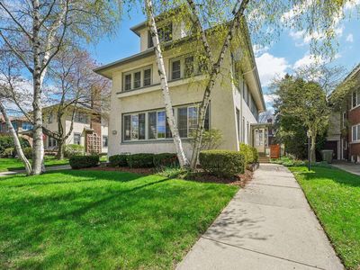 3050 North Summit AVENUE, Milwaukee, WI, 53211