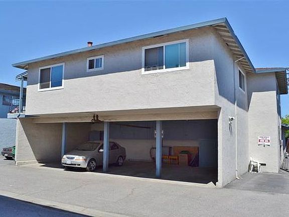 3rd image of 4344 Moorpark Ave