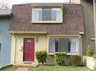 43 Woodlake Dr, Charlottesville, VA 22901