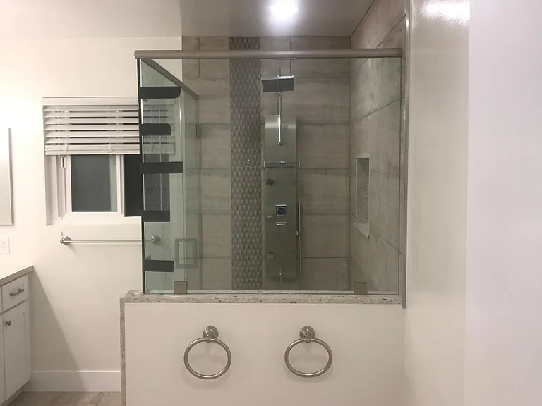 3rd floor Bathroom