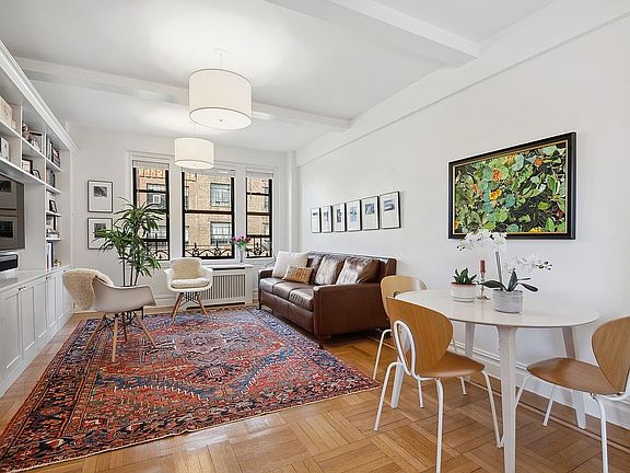 2nd image of 30 W 90th St APT 8B