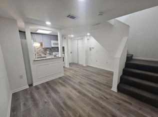 218 N Main St APT 9, Fort Atkinson, WI 53538