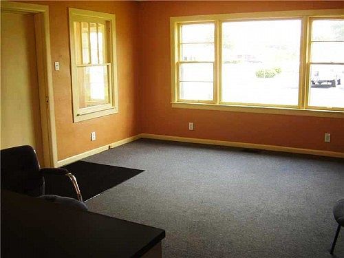 2nd image of 507 E Troy Ave