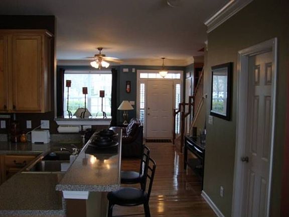 Breakfast Bar View 2