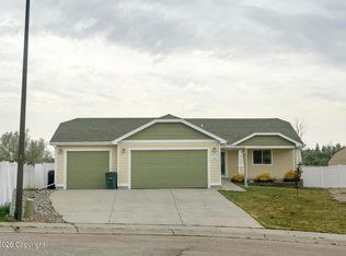 2405 Big Lost Ct, Gillette, WY 82718