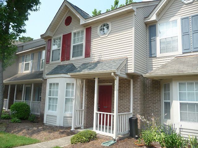 1st image of 12 Woodall Dr