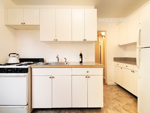 4th image of 800 Grand Concourse Frnt 2