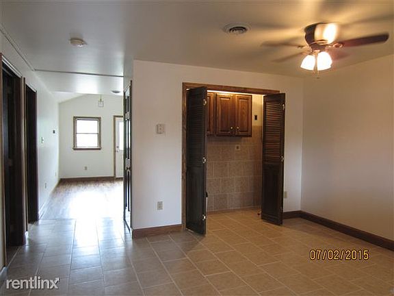 Dining Room Washer/Dryer Hookups