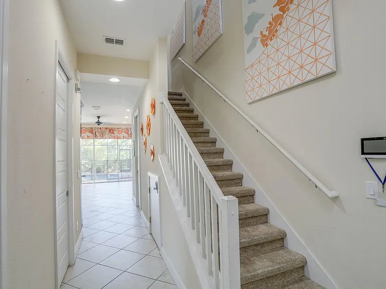 510 Captiva Dr — Photo 4